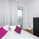 Rose By Renters Appartement