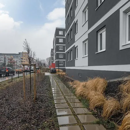 Rose By Renters Apartamento *